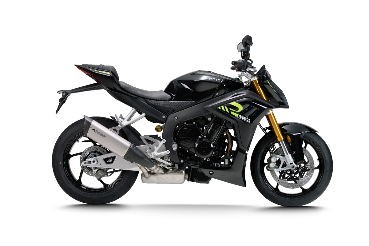 820R
